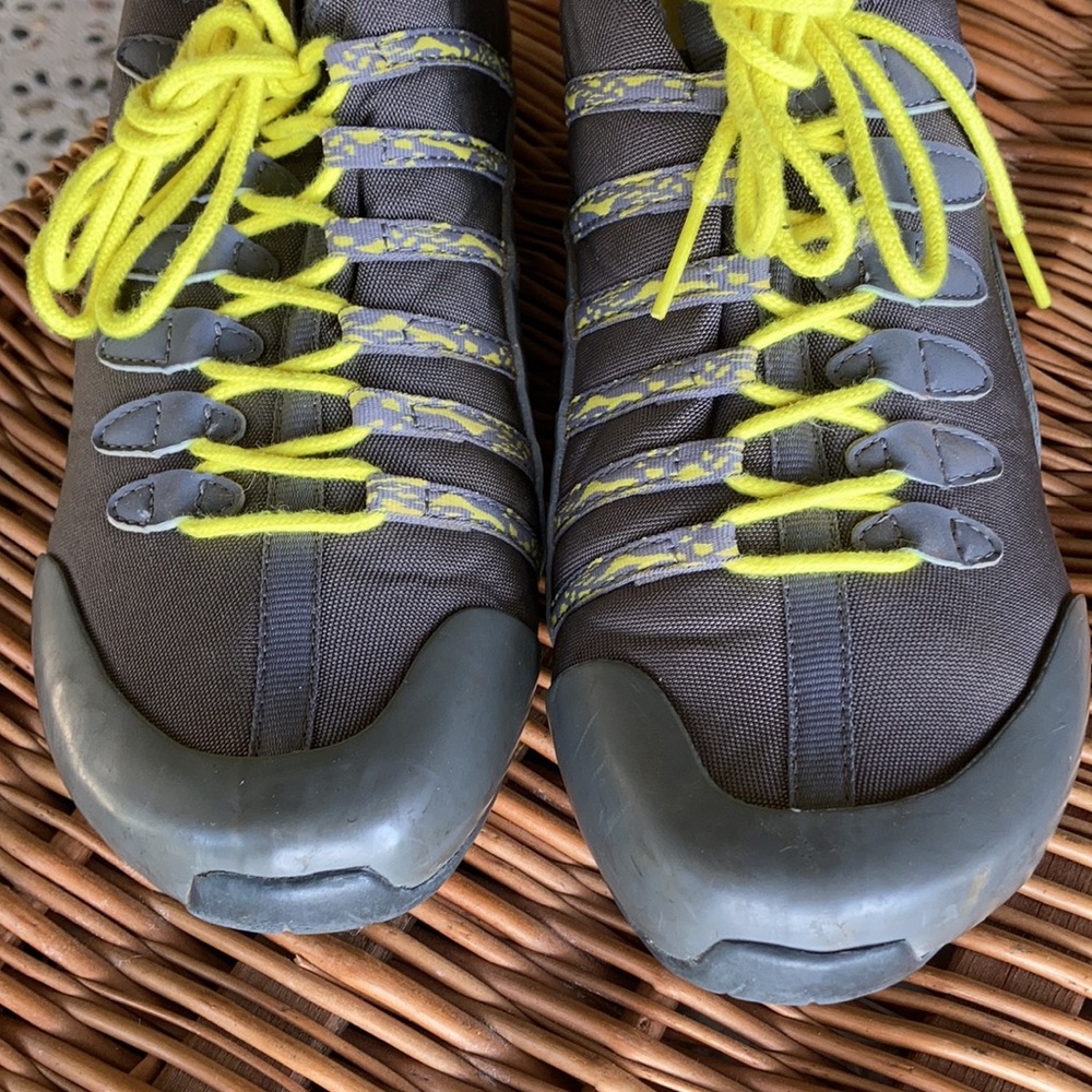 Tsubo Trail Shoes